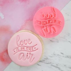 Sweet Stamp Embosser - Love Is In The Air 60mm